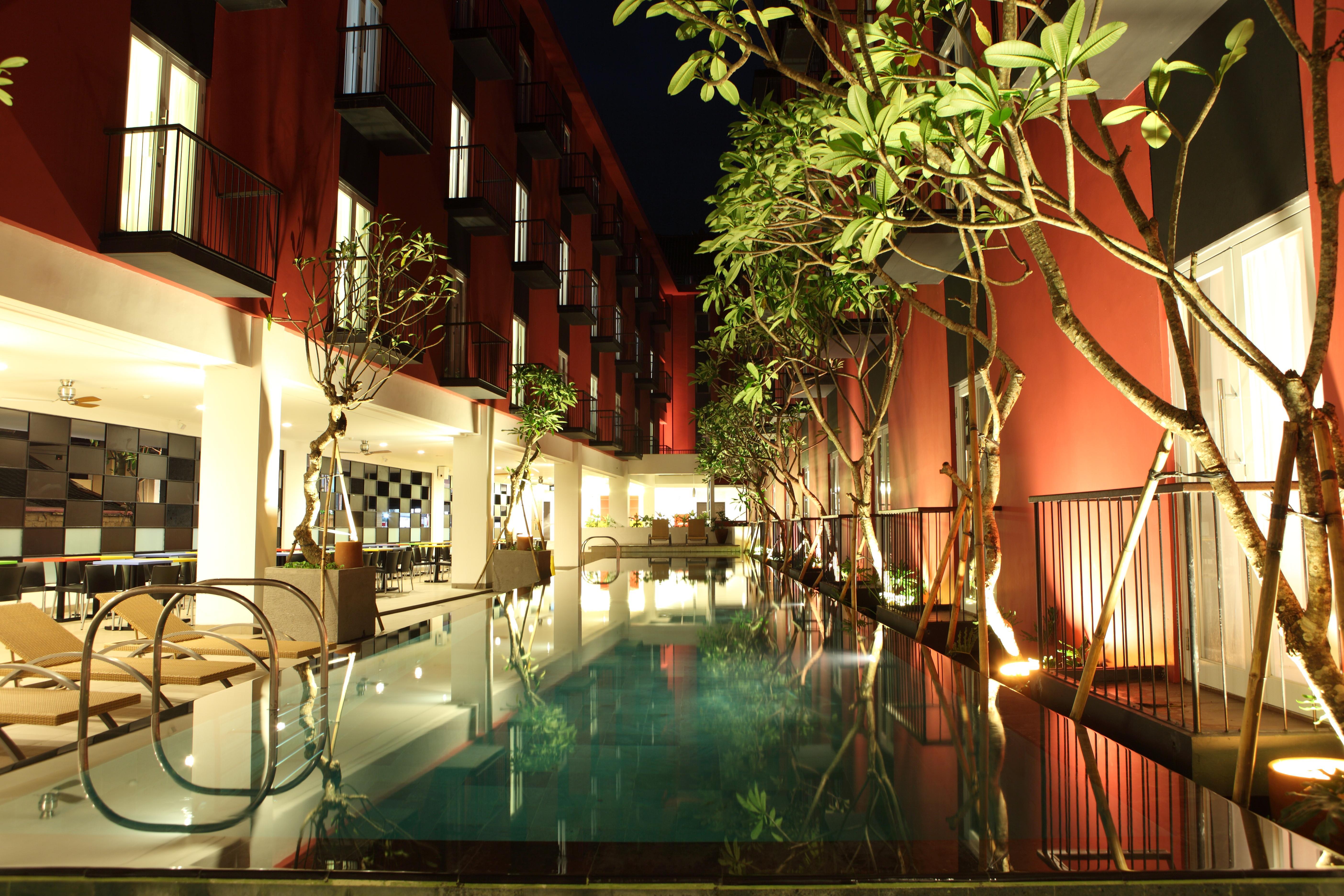 Kampi Hotel Legian Екстер'єр фото