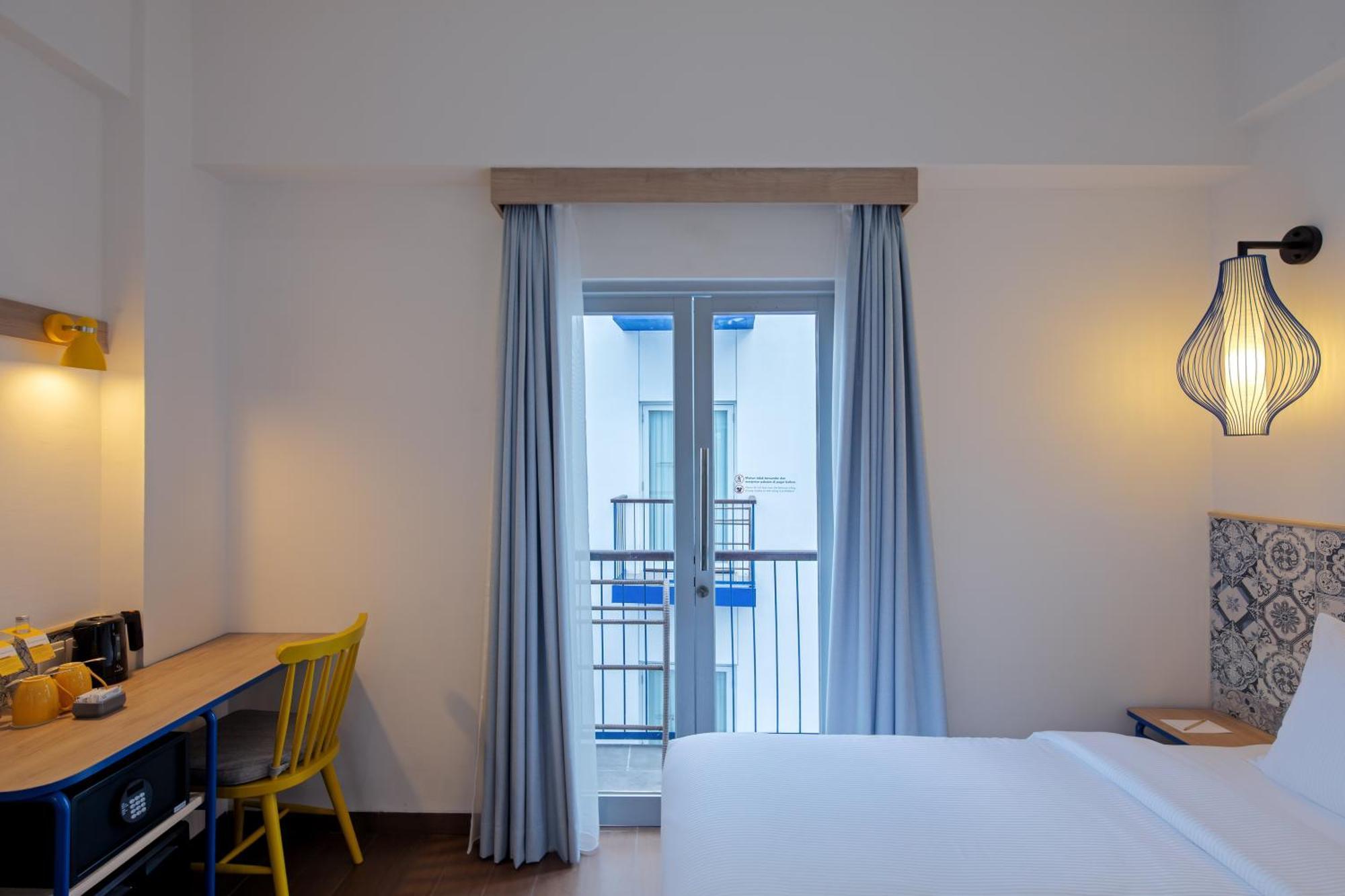Kampi Hotel Legian Екстер'єр фото